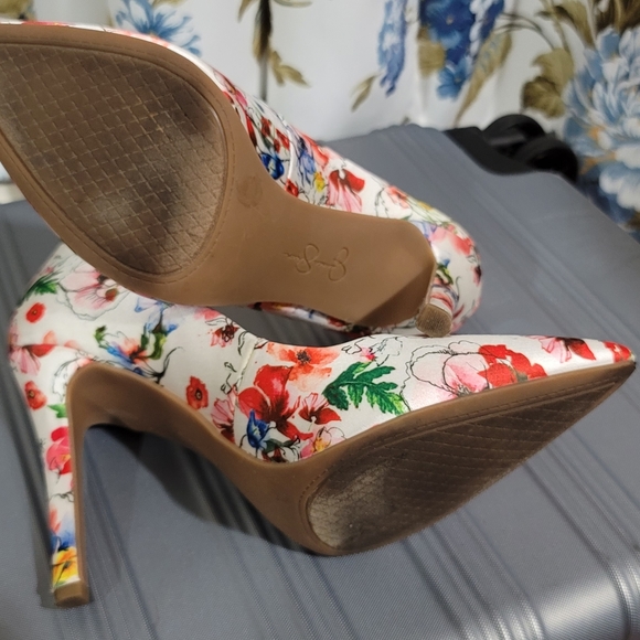 Heels Jessica simpson size 7 1/2 - Picture 4 of 5